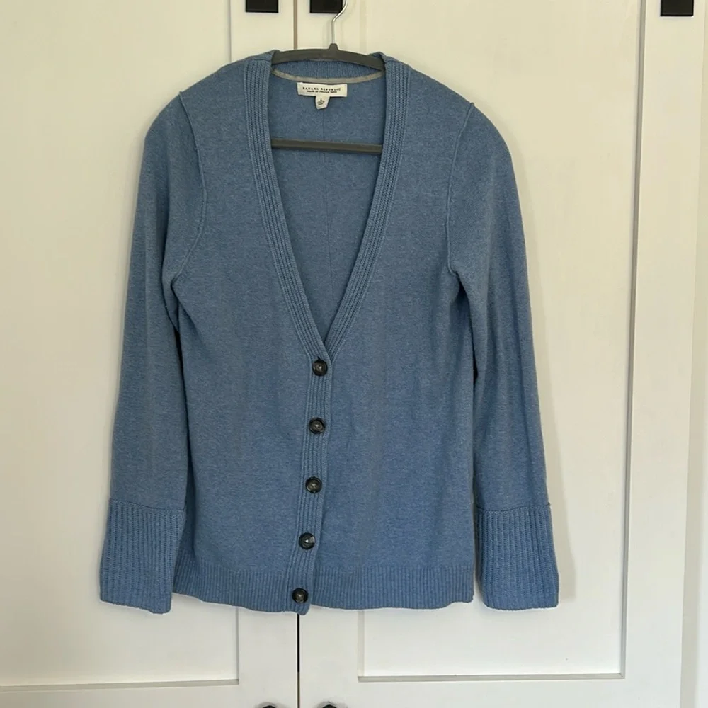Cashmere Blend Lightweight Cardigan with Ribbed Knit Cuffs